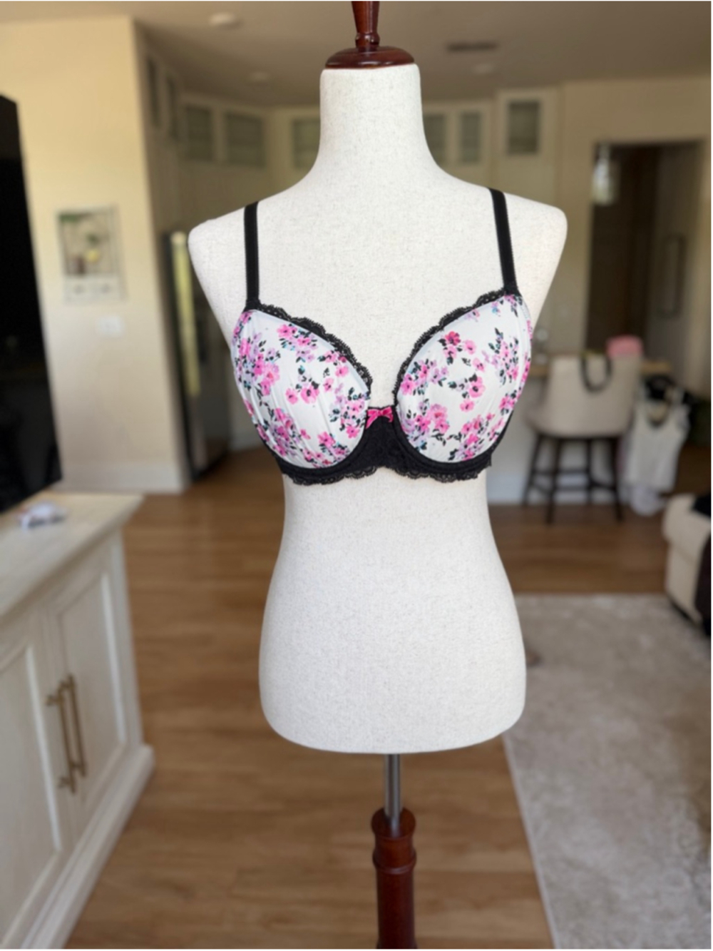 Victoria Secret Floral Print Bra 34D White with Black Lace